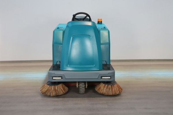 L'aspirateur injecteur pour un nettoyage industriel efficace